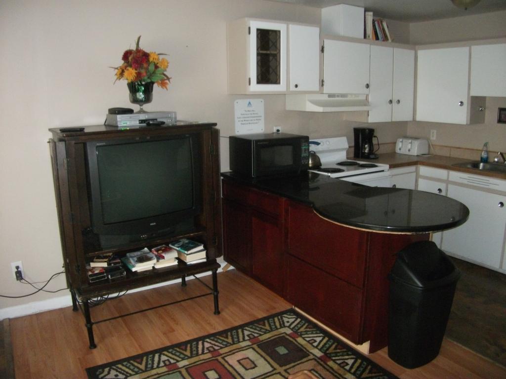 Bent Prop Inn And Hostel Of Alaska - Midtown Anchorage Bilik gambar